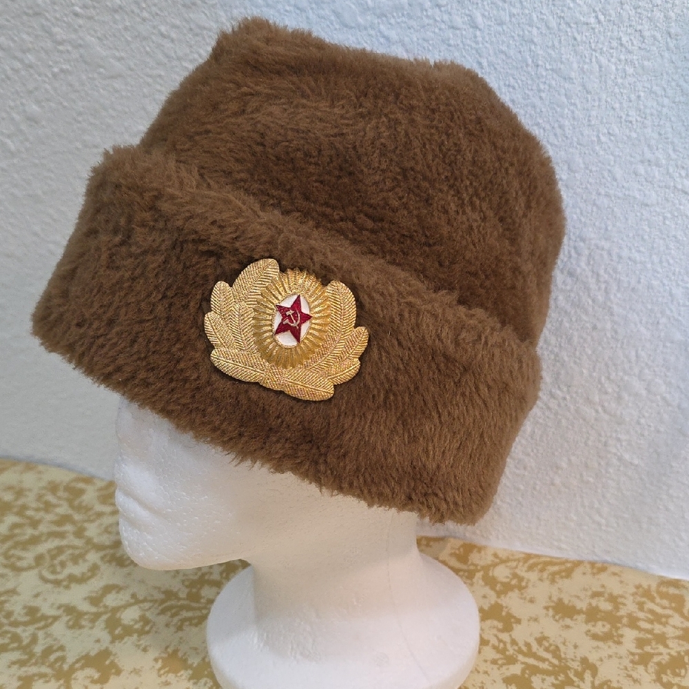 Vinrage Brown Faux Fur Russian Ushanka hat with a Sovie Star Badge